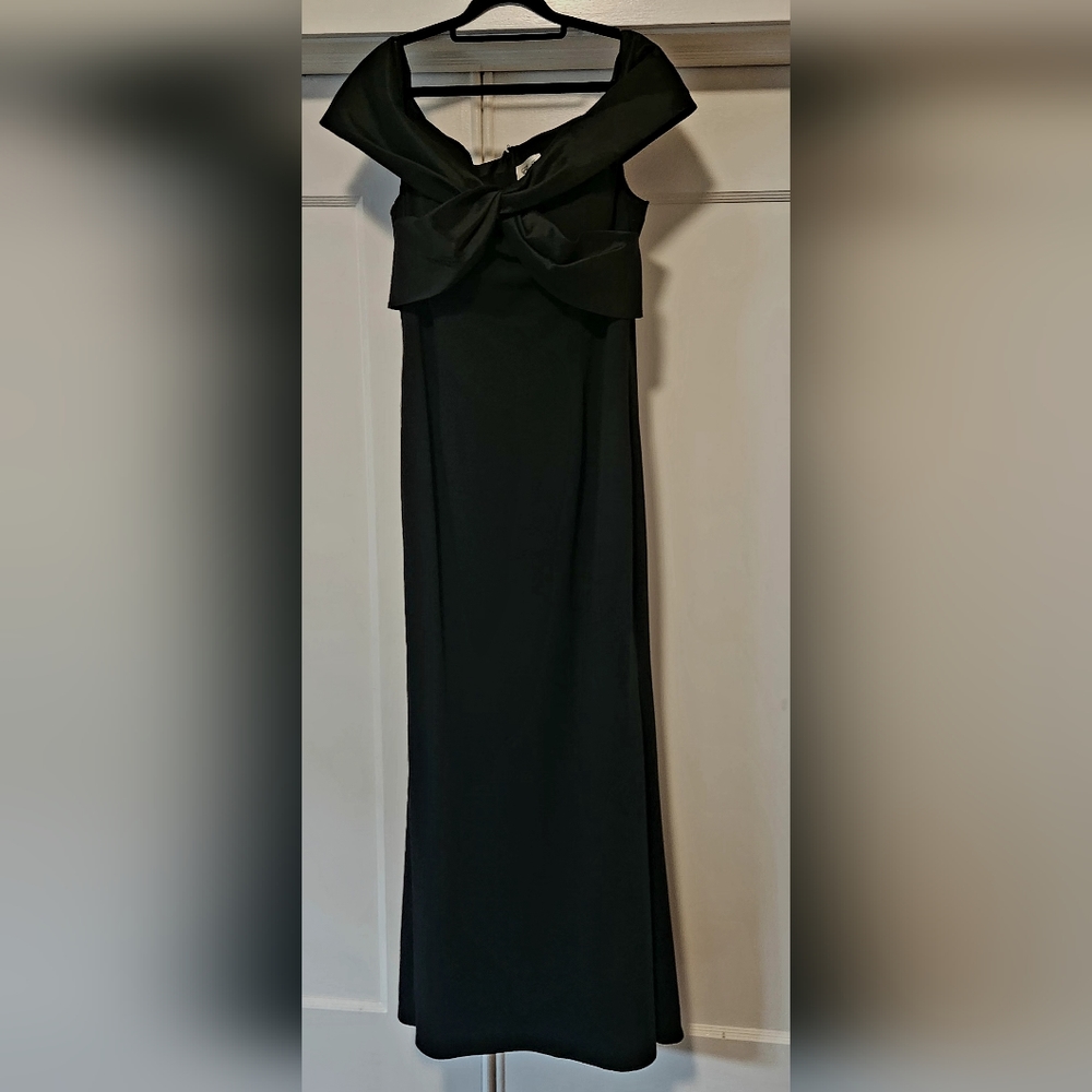 ELIZA J, Satin-Bow Off-The-Shoulder Gown, Size 18 - Picture 6 of 16